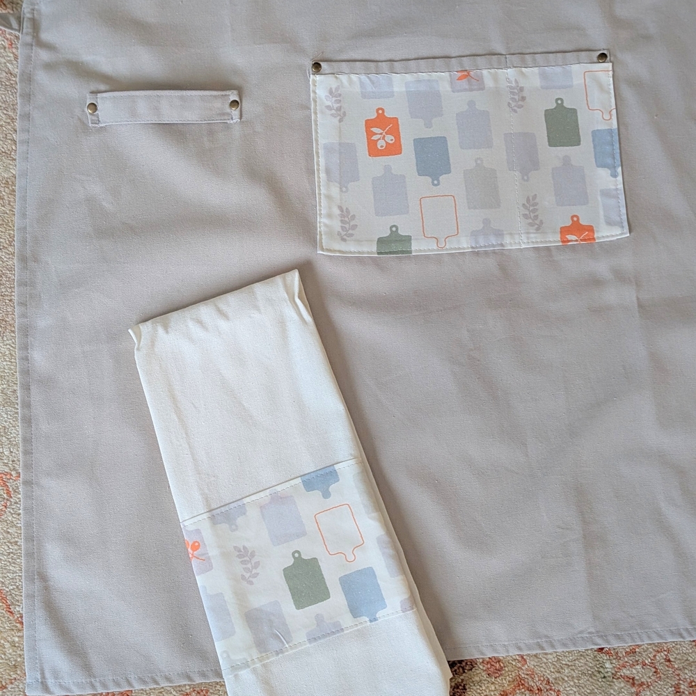 Apron with Pocket Charcuterie Board - Picture 5 of 5
